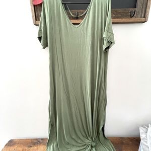 Adorable Green Maxi - NWT